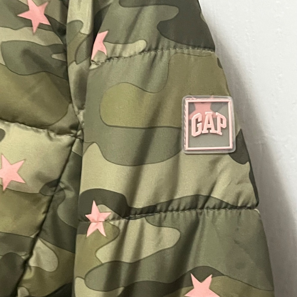 NWT Gap Kids Hooded Puffer Jacket Coat‎ Girls Large Primaloft Camo Pink Stars - Picture 5 of 11